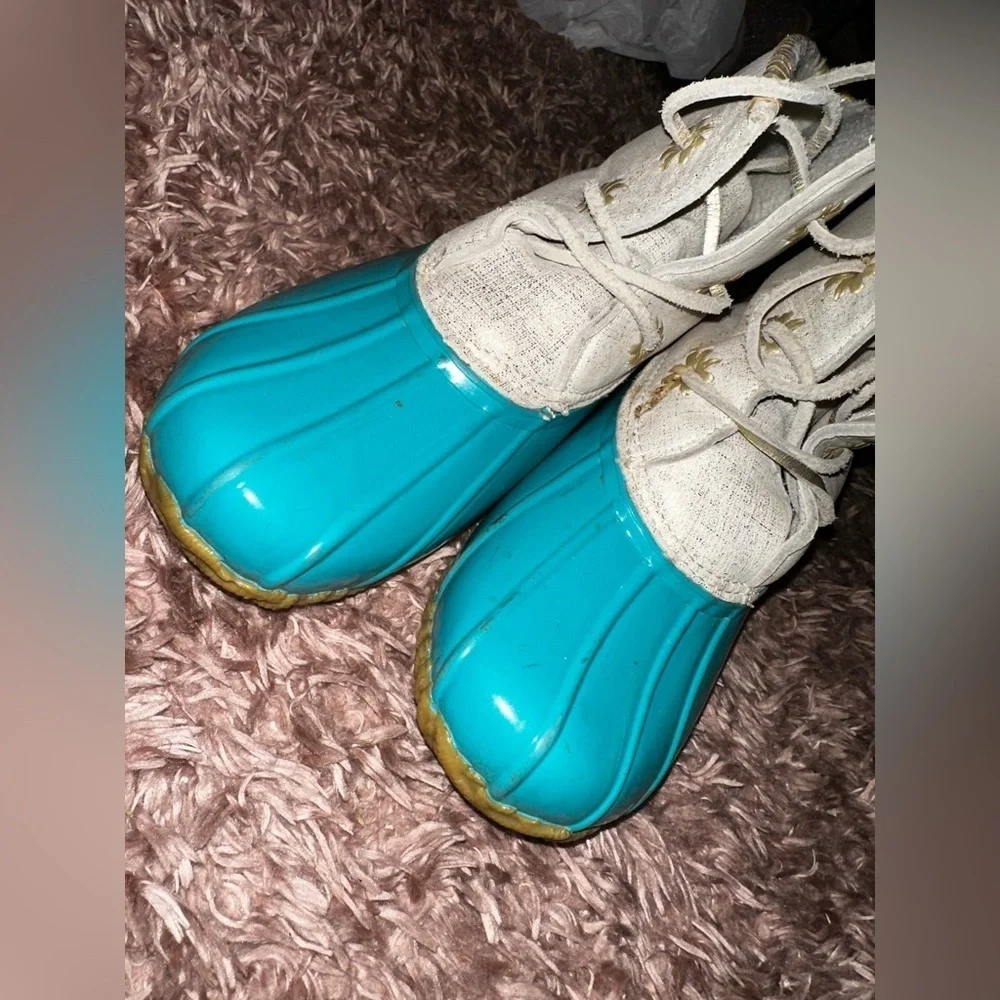 Jack Roger’s Women’s Cream and Teal Duck Boots 7 outdoor rain winter